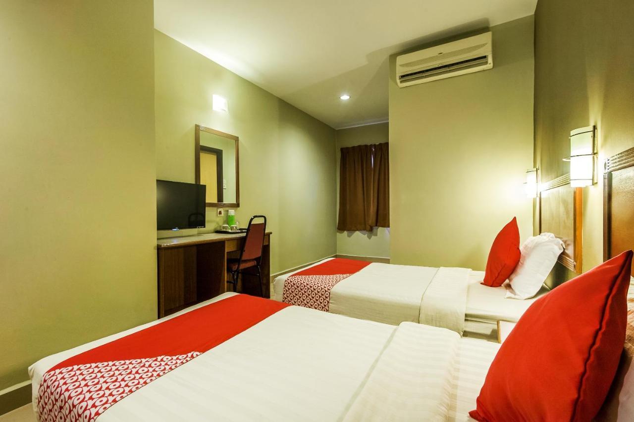 Super Oyo 828 Comfort Hotel Shah Alam Ngoại thất bức ảnh