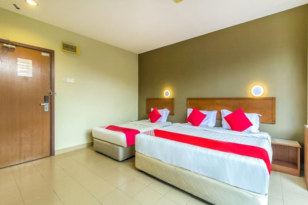 Super Oyo 828 Comfort Hotel Shah Alam Ngoại thất bức ảnh