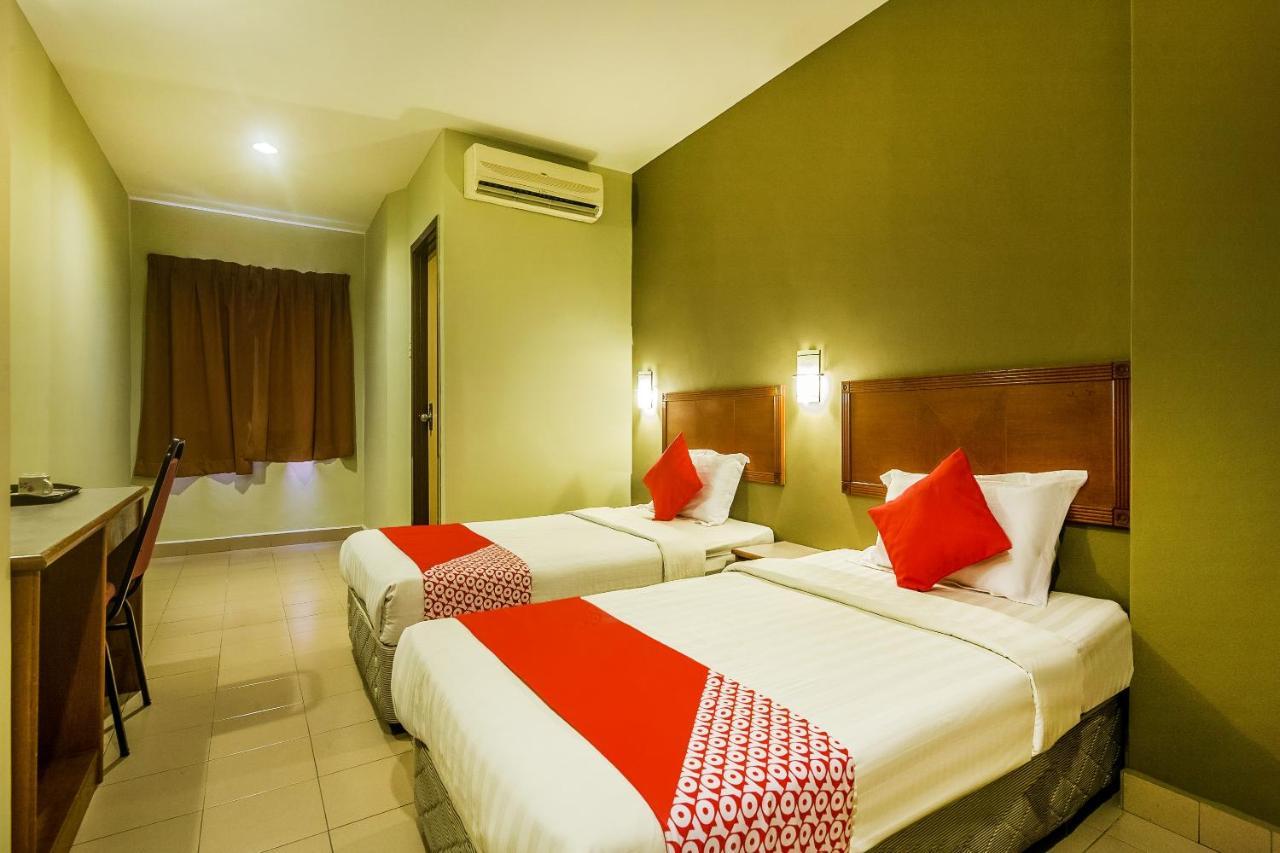 Super Oyo 828 Comfort Hotel Shah Alam Ngoại thất bức ảnh