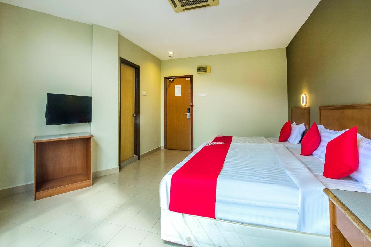 Super Oyo 828 Comfort Hotel Shah Alam Ngoại thất bức ảnh